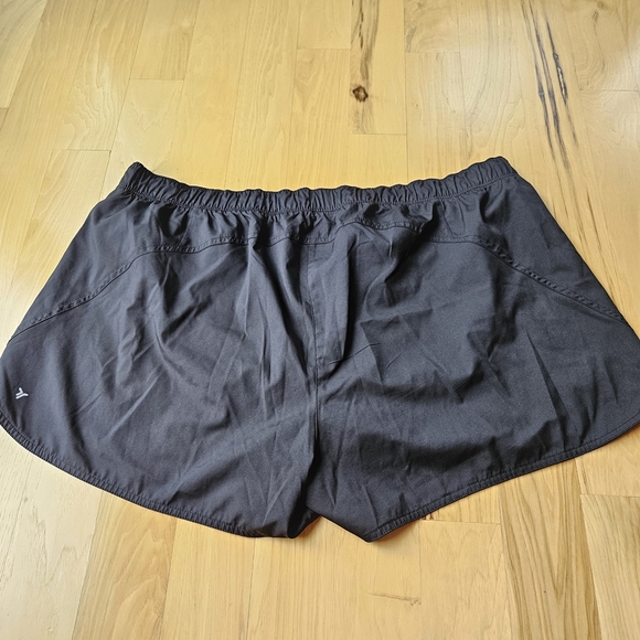 Old Navy Black Athletic Shorts Moisture-Wicking Performance - Picture 2 of 5